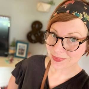 Meet your Posher, Karin